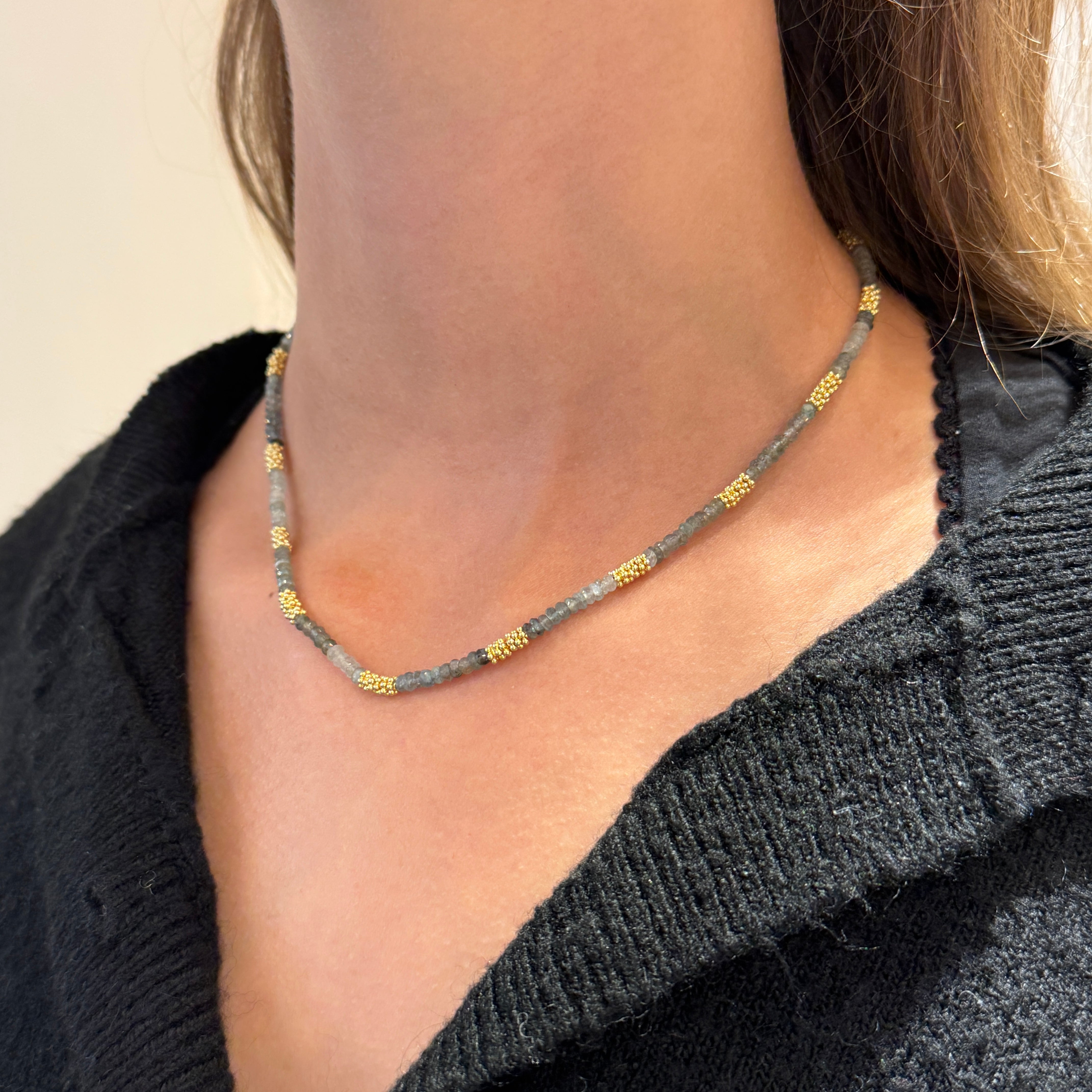 Ombre Daisy Choker - Garnet Or Moss Aquamarine