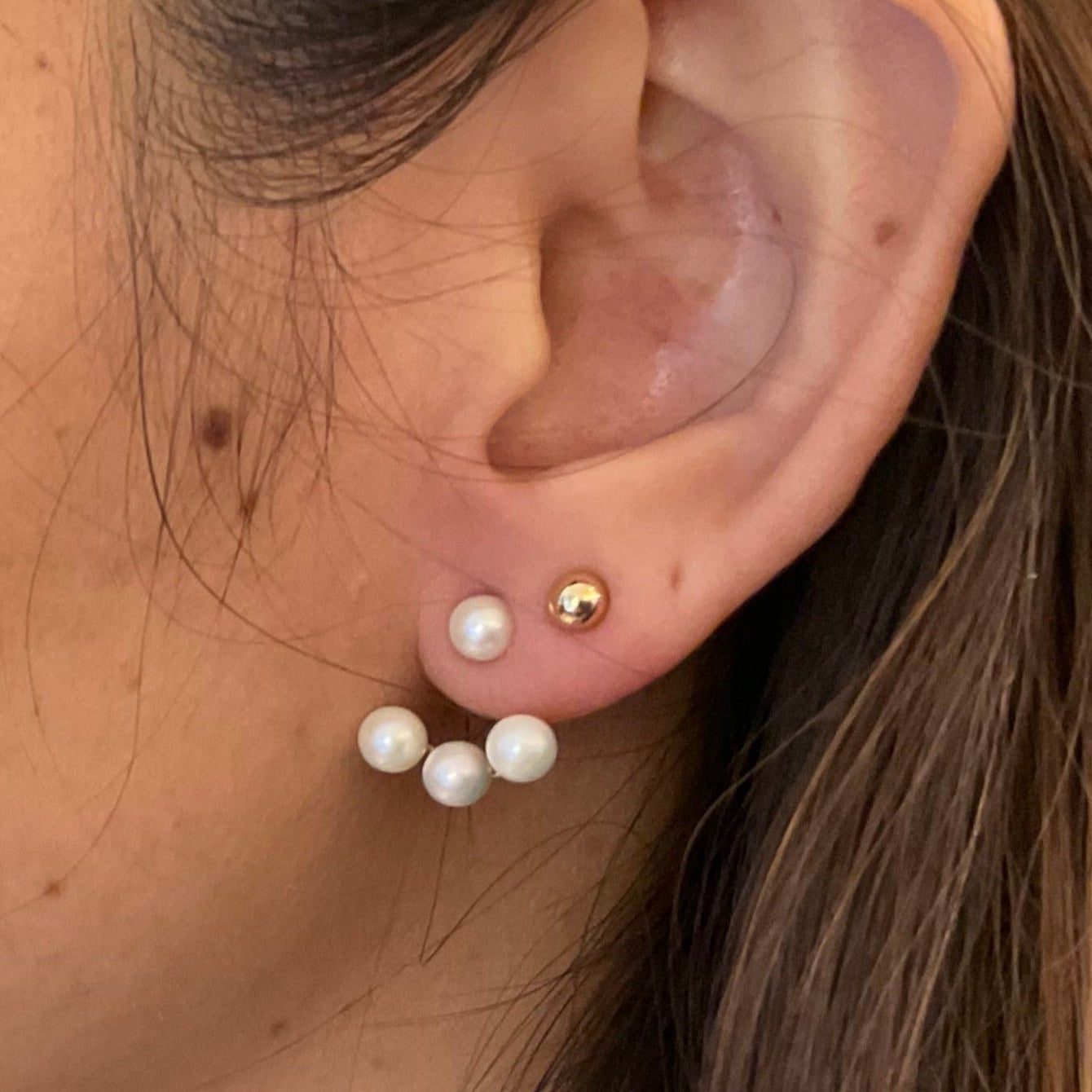 Elizabeth's Pearl Studs