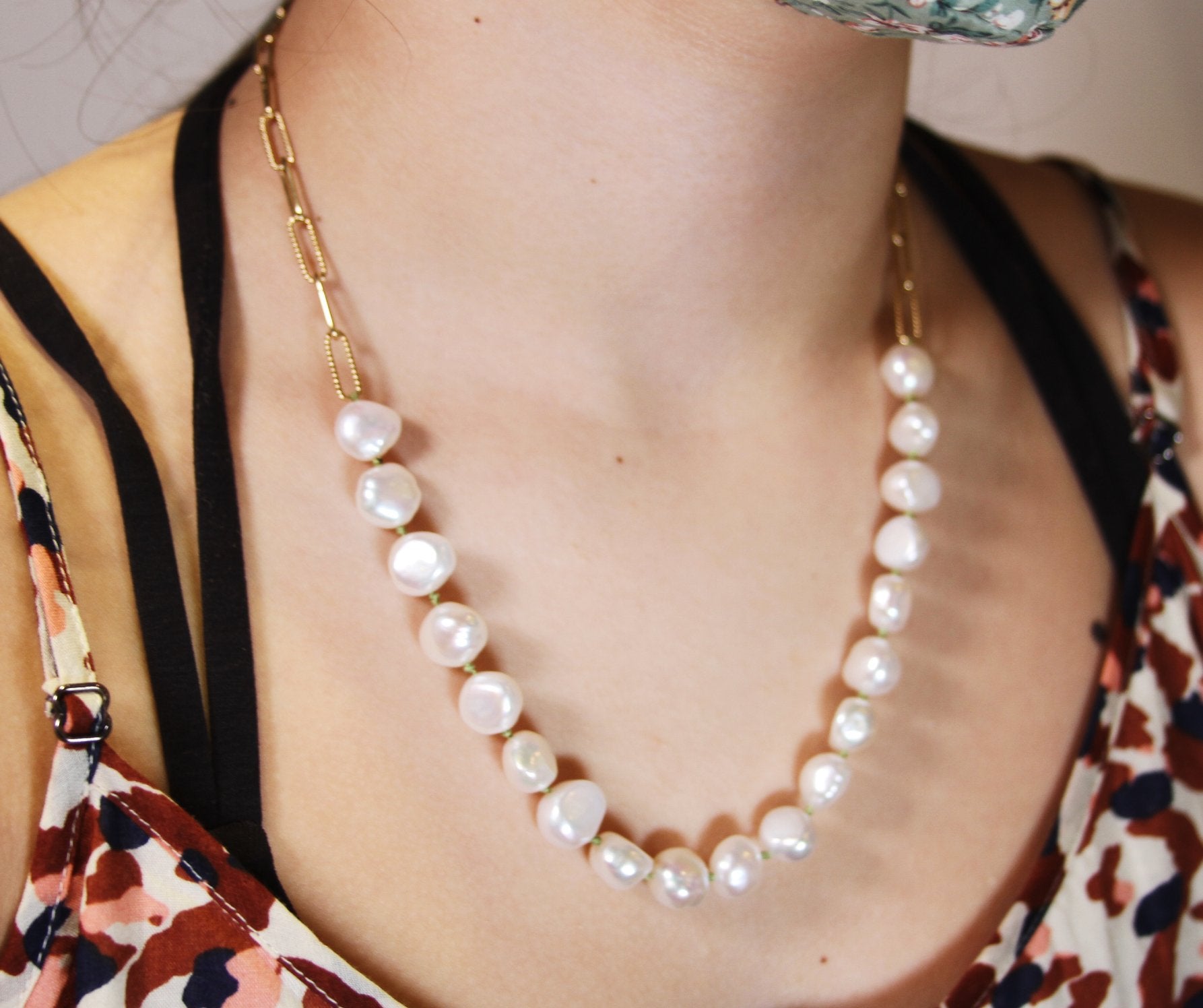 Allura in Paperclip Chain