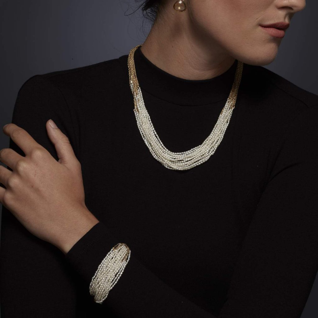 Golden Dolores Pearl Bracelet