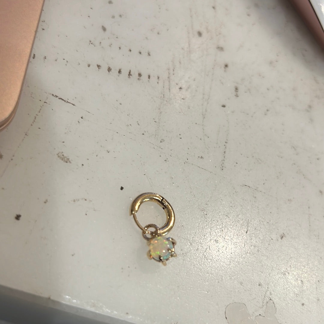 Opal earring 6mm 14k