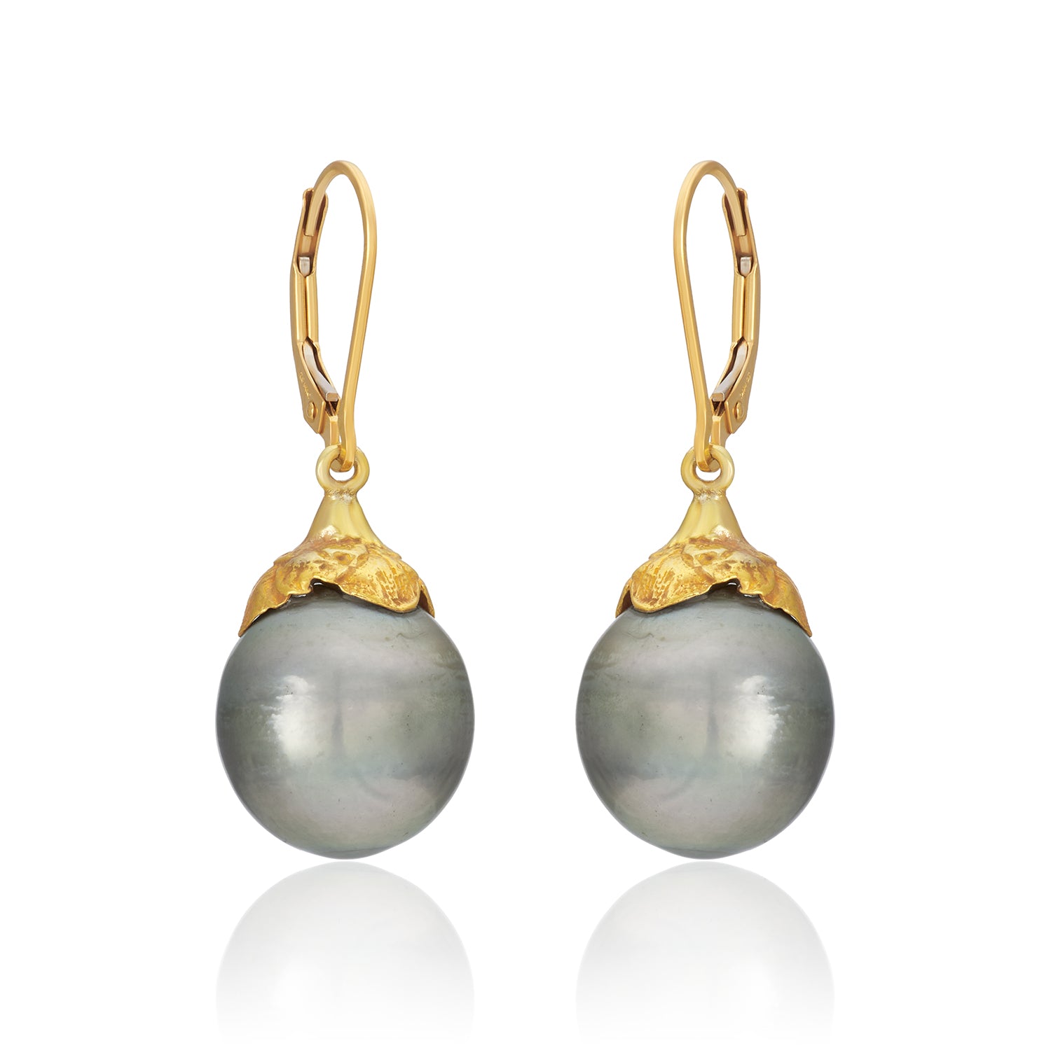 Daisy Gray Pearl Earrings