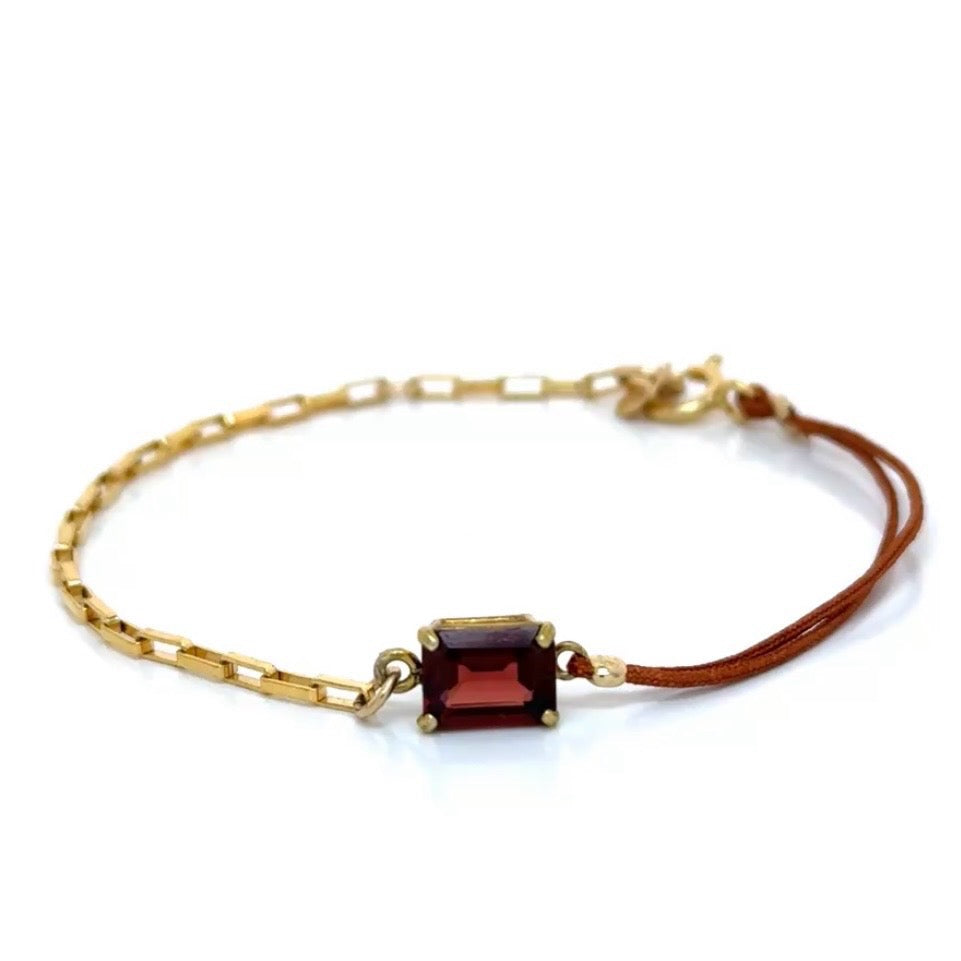 Garnet Gold Mixed String Bracelet
