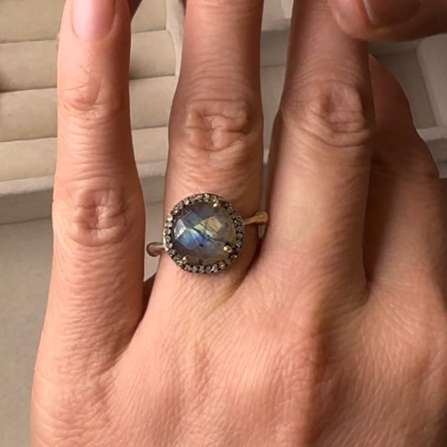 Full Moon Gem Halo Diamond Bamboo Ring