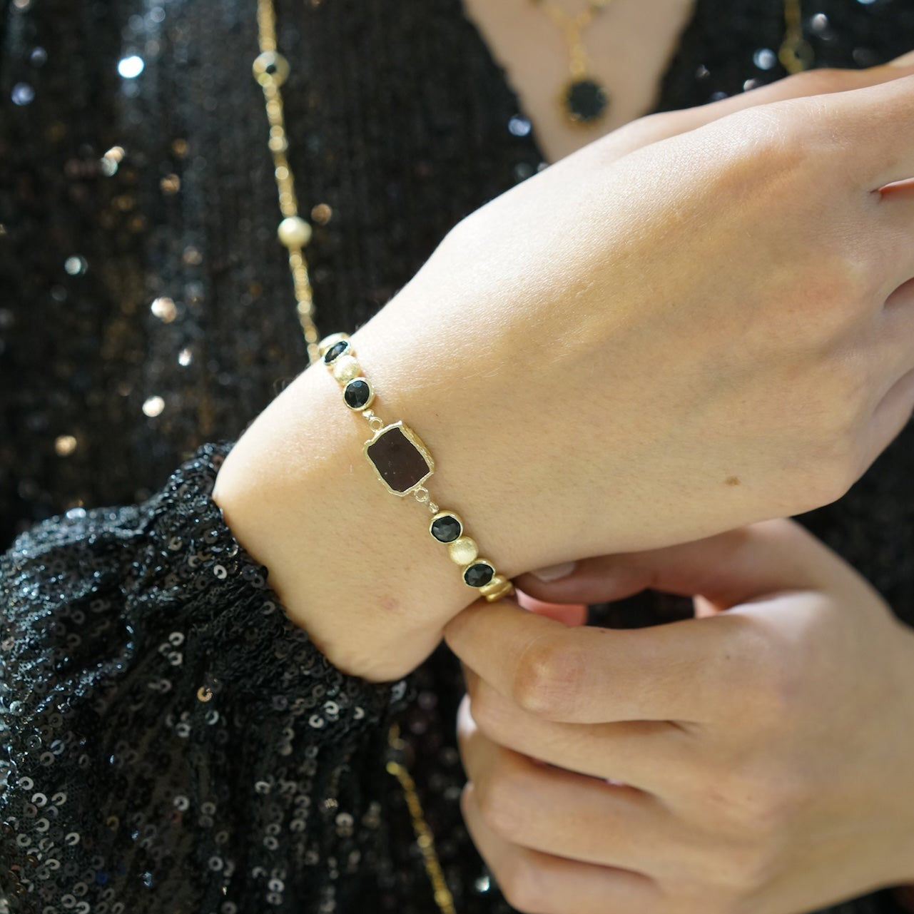 Gem Slice Gold Coin Stretch Bracelet