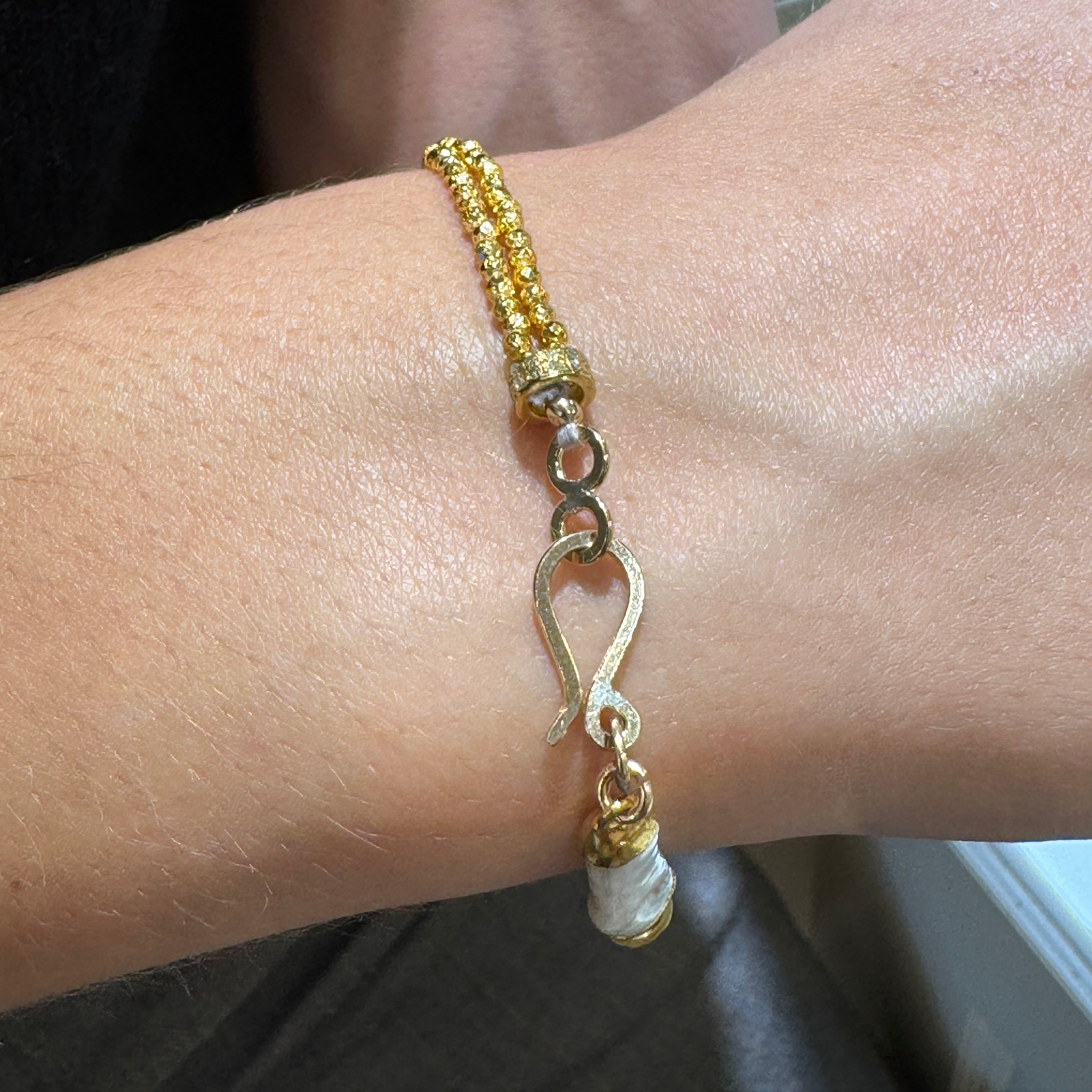 Golden Mixed Pyrite Pearly Bracelet (Long Pearl)