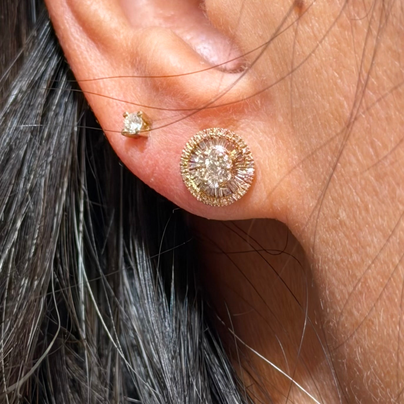 Diamond Flower Wheel Circle Studs 18k