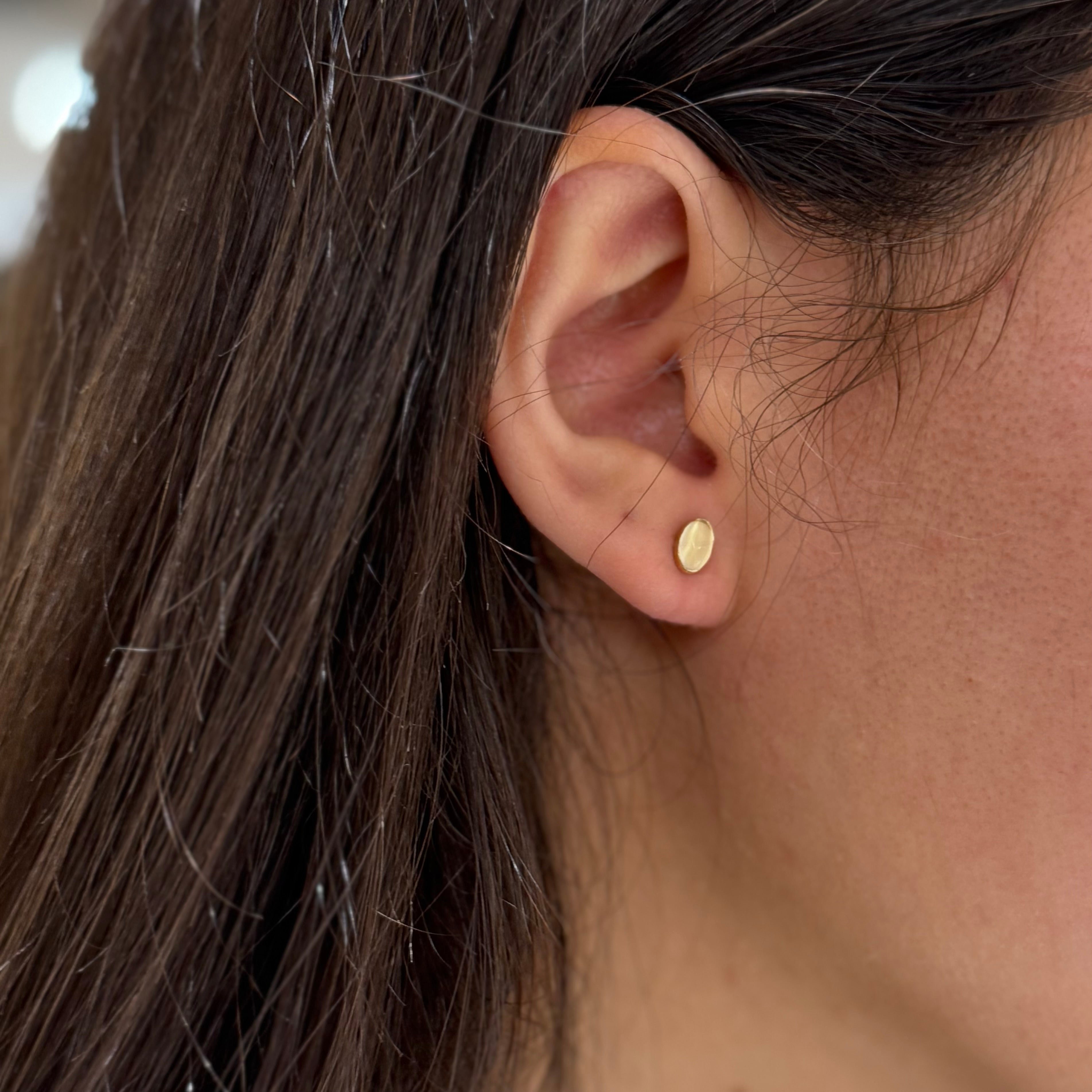 Solo Moonstone Oval Studs