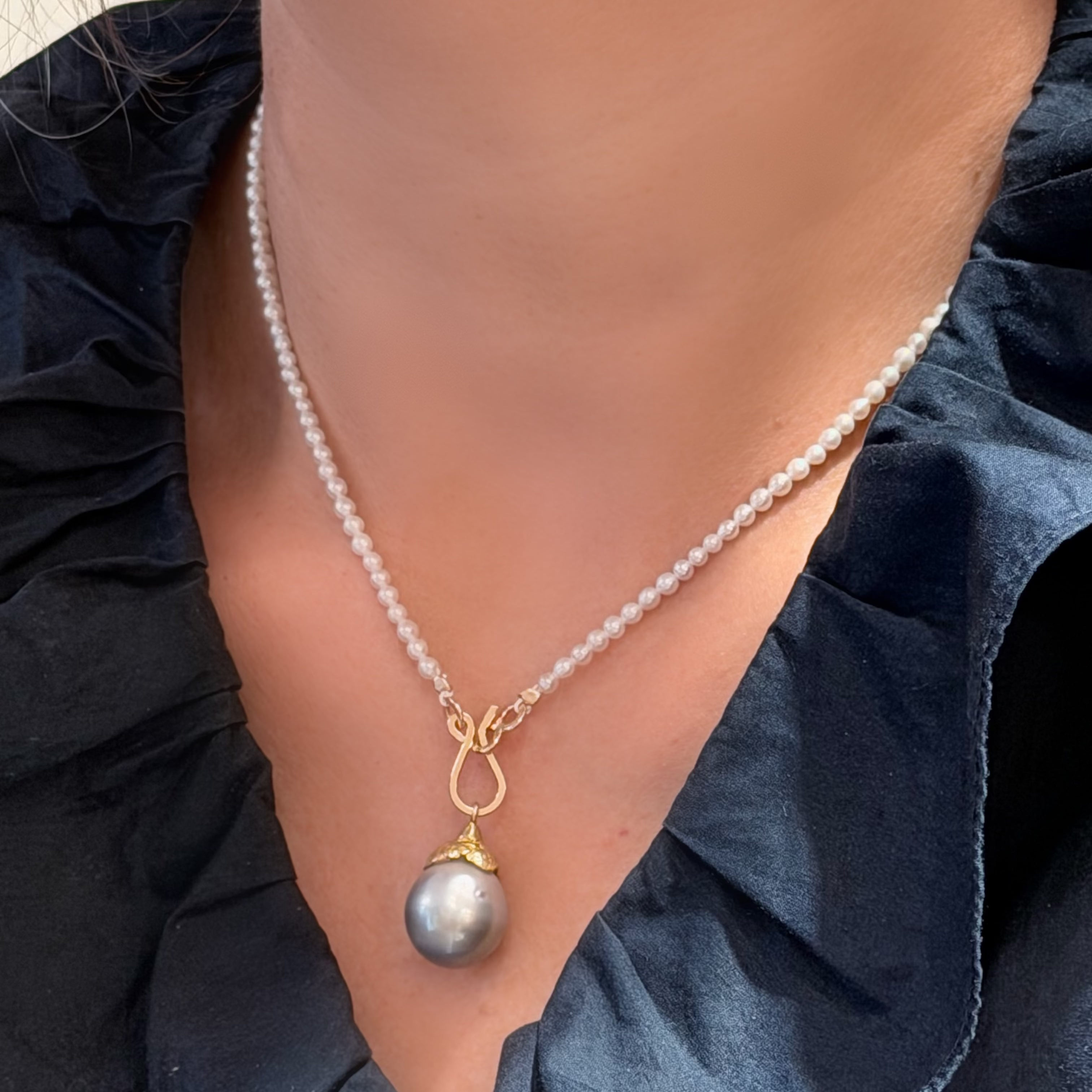 Mini Pearl Necklace With Grey Pearl Pendant