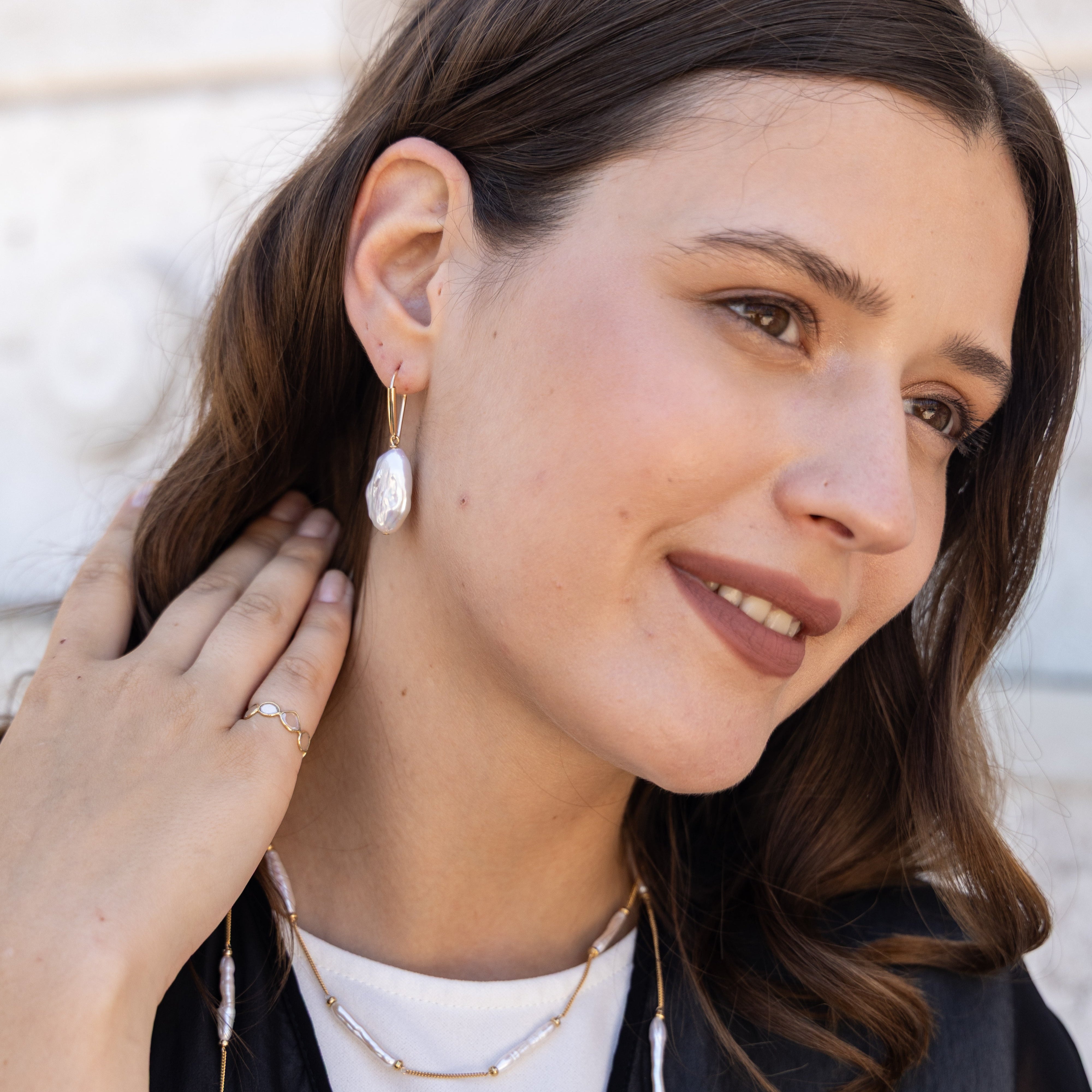 Simply Pearly Keshi Earrings