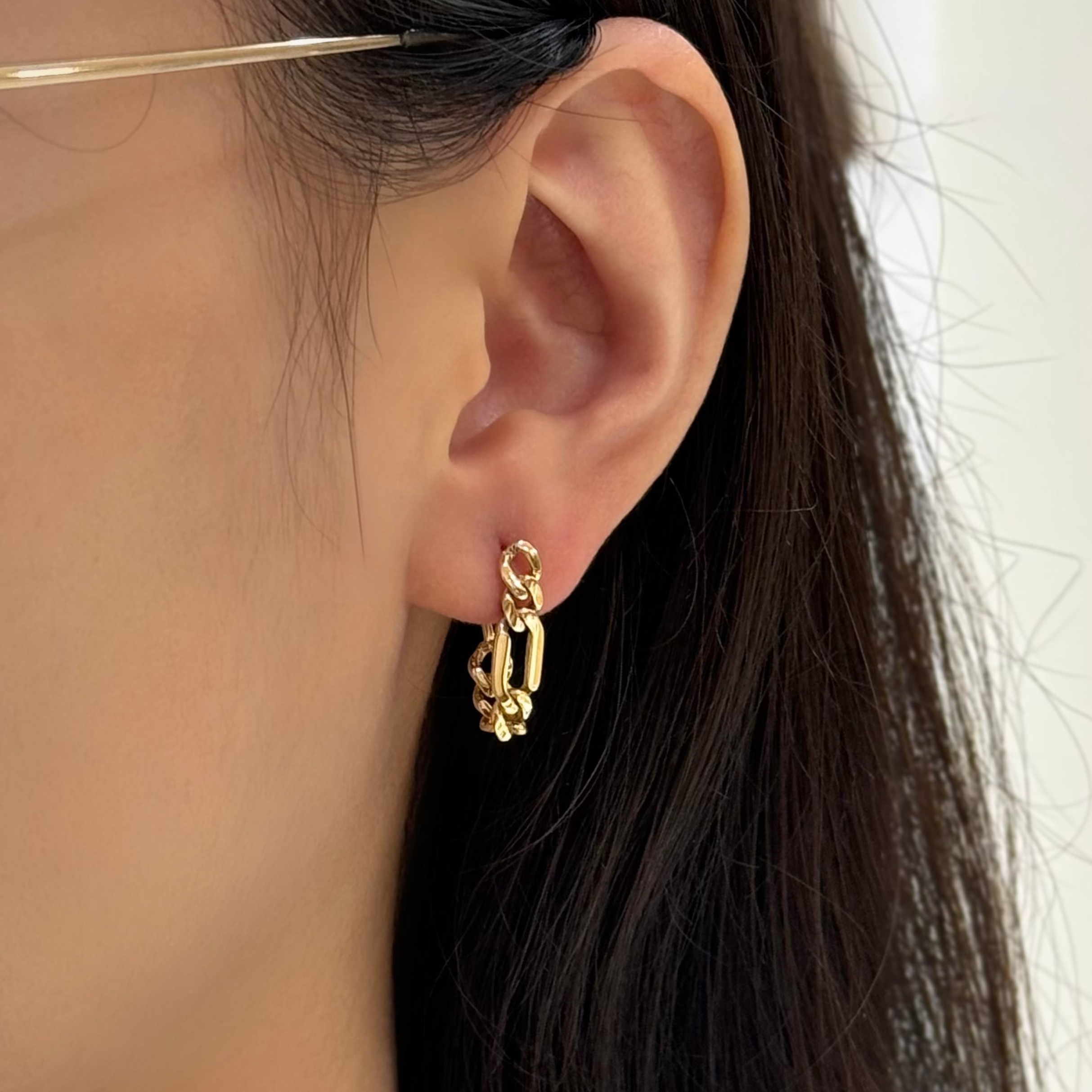 Chain Link Hoops Stud Earrings In 14K