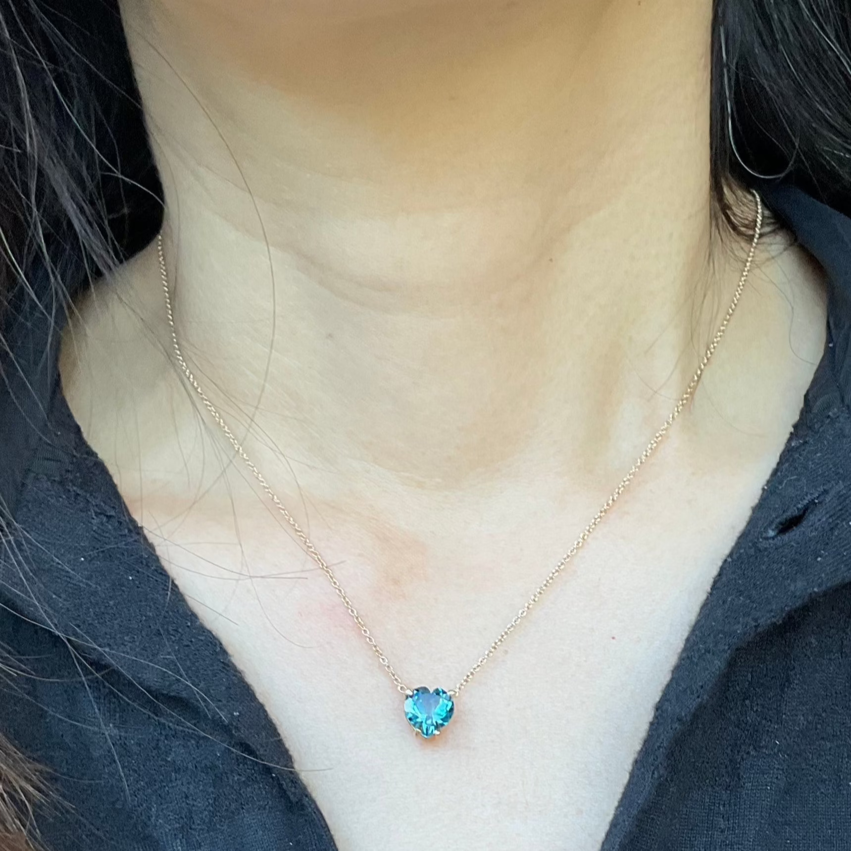 Hearty London Blue Necklace in 14k
