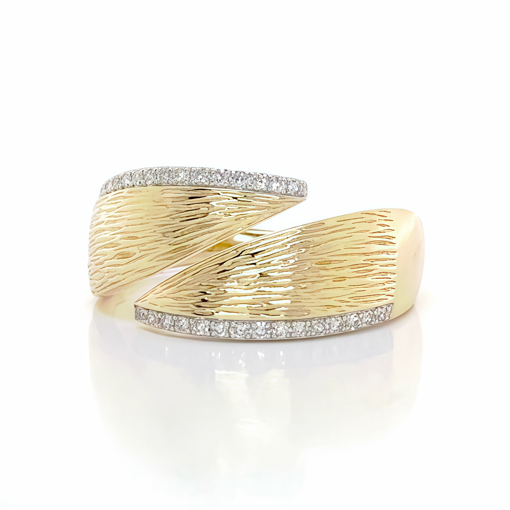 Manta Ray Gold Ring In 14K