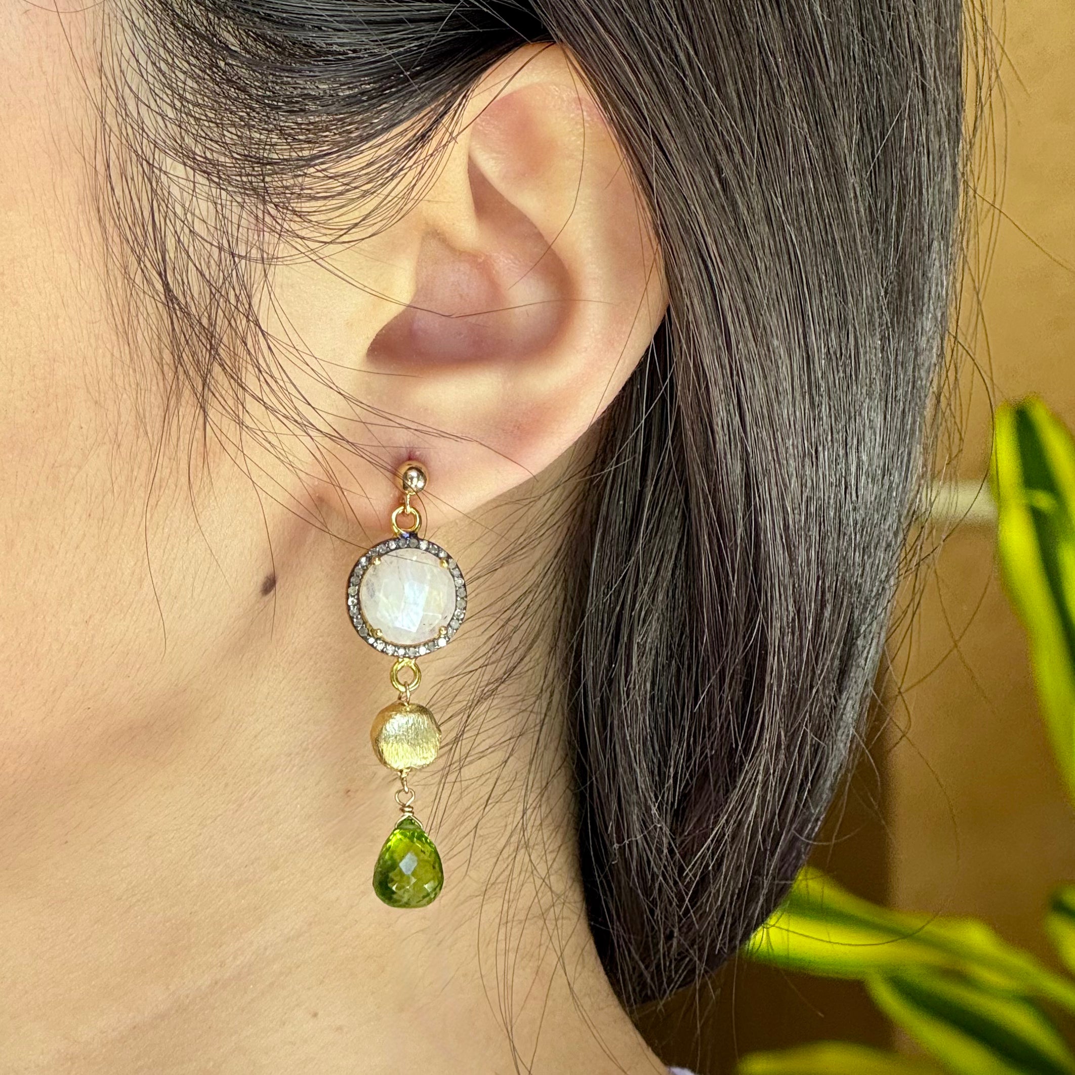 Claudia Earrings - Peridot