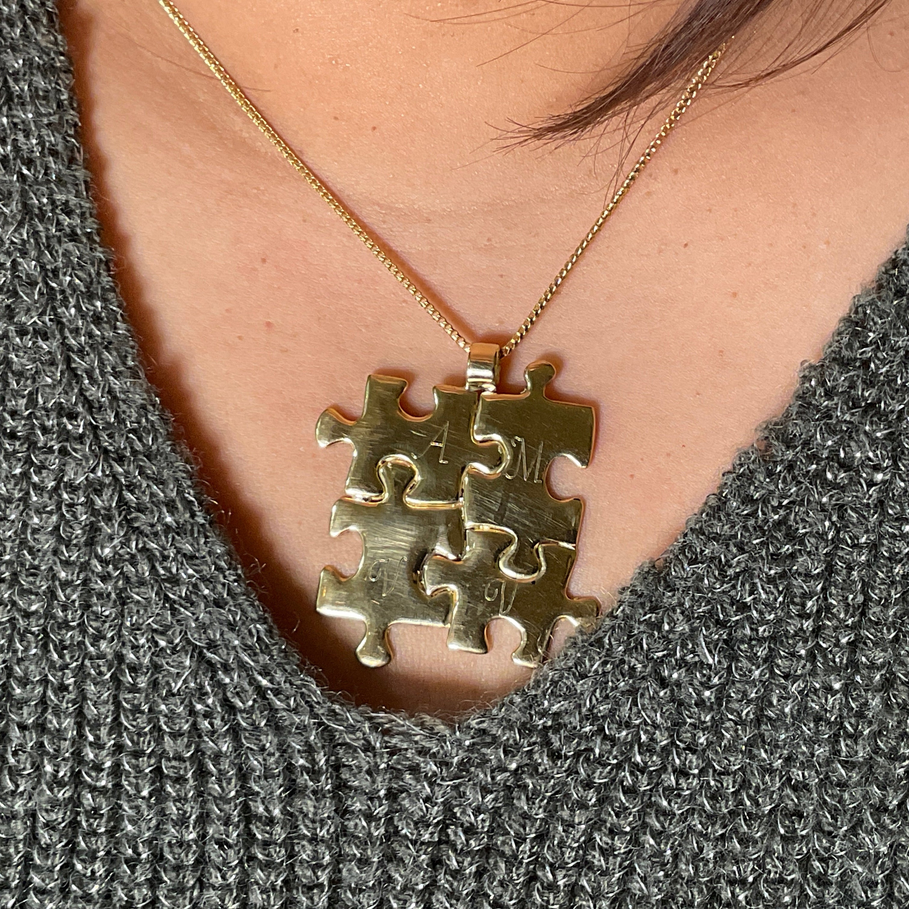 Puzzle necklace