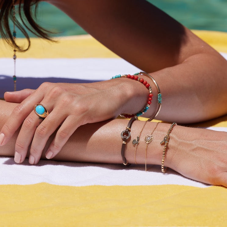 Hearty Ribbon Gold bead Stretchy Bracelet