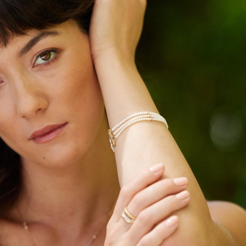 Gloria Multistrand Golden Bar Pearl Bracelet