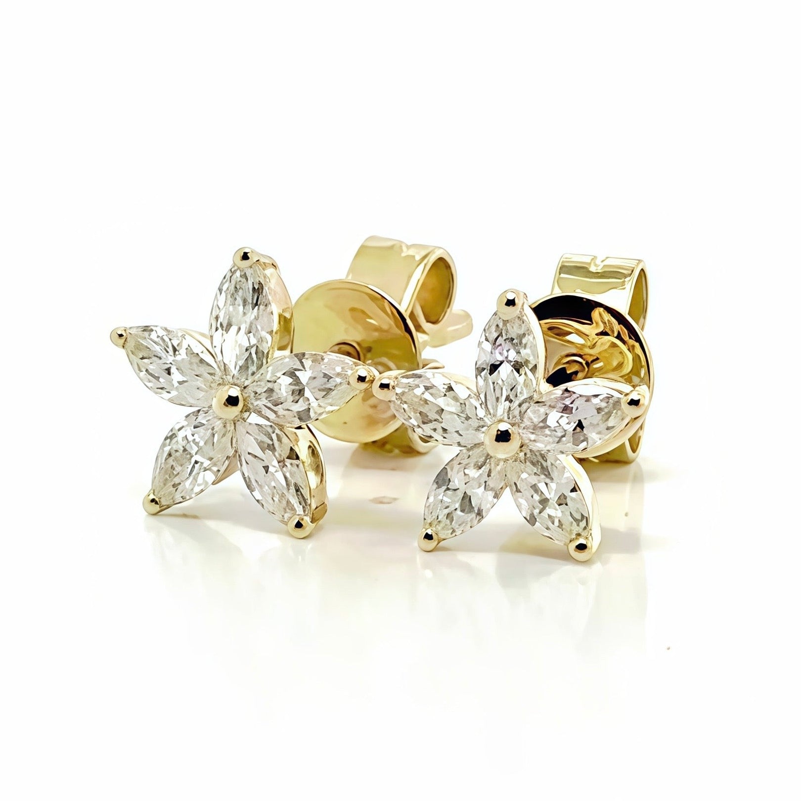 Lab-grown Diamond Flower Studs In 14k