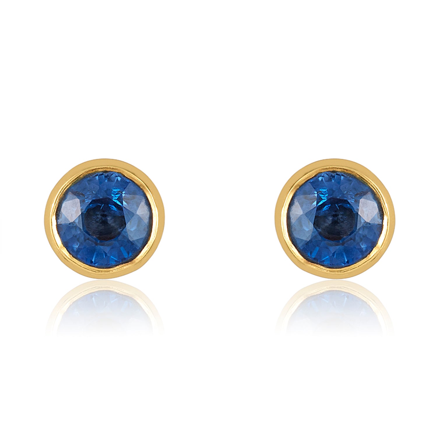 Round cut Sapphire Studs