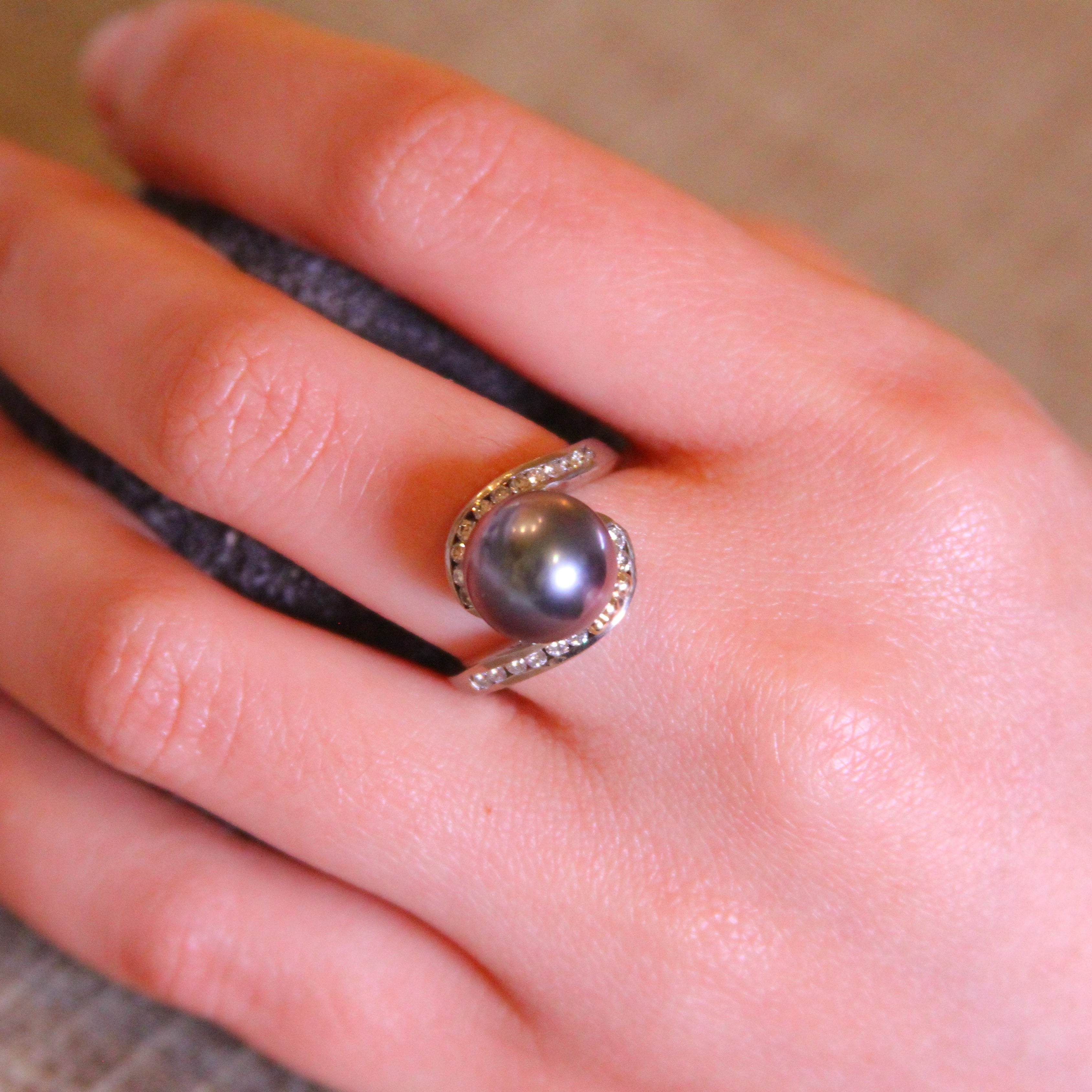 Ring with Tahitian pearls | DIAMOND SPOT