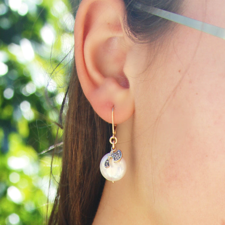 Earrings of Harris