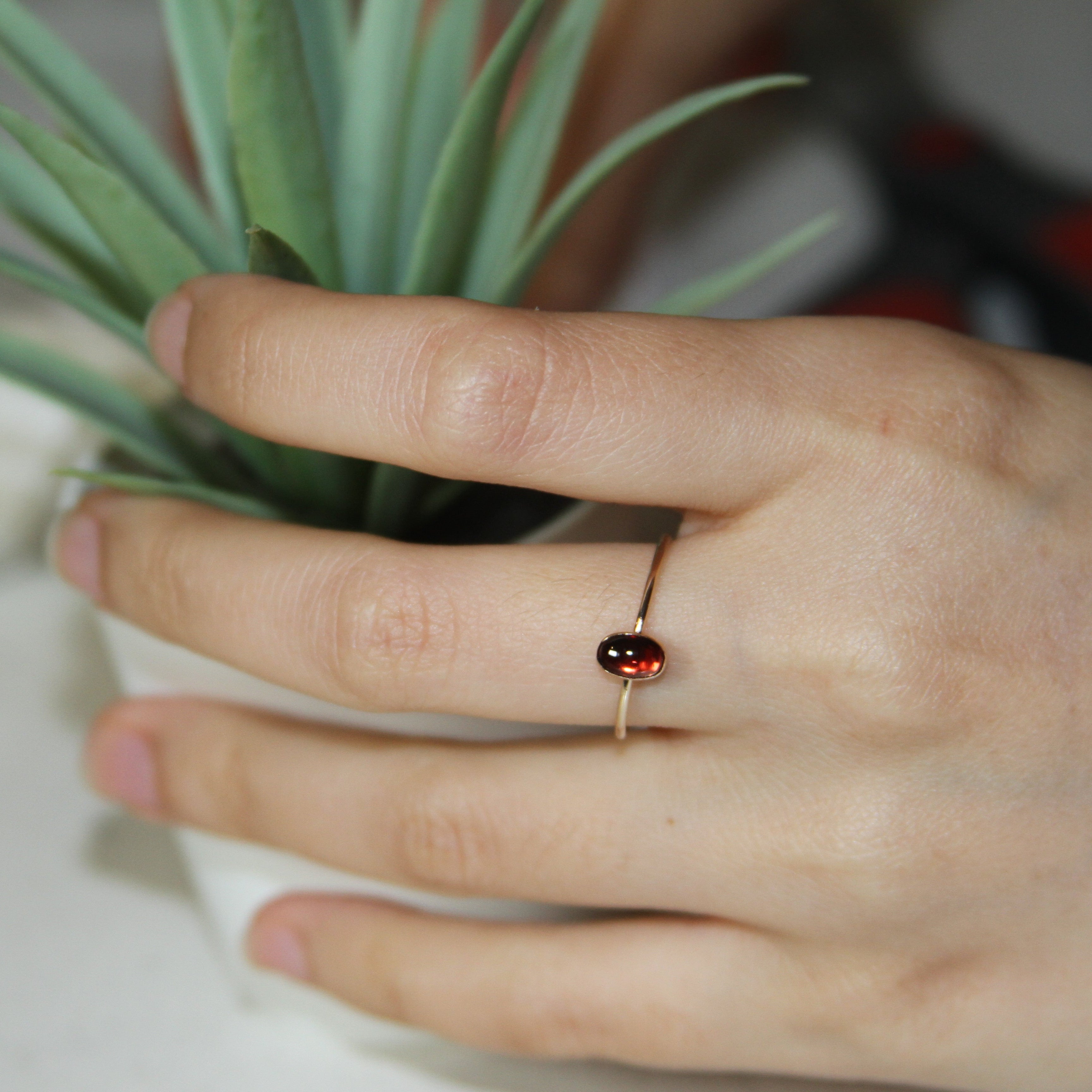 Solo Petite Garnet Or Amethyst Ring