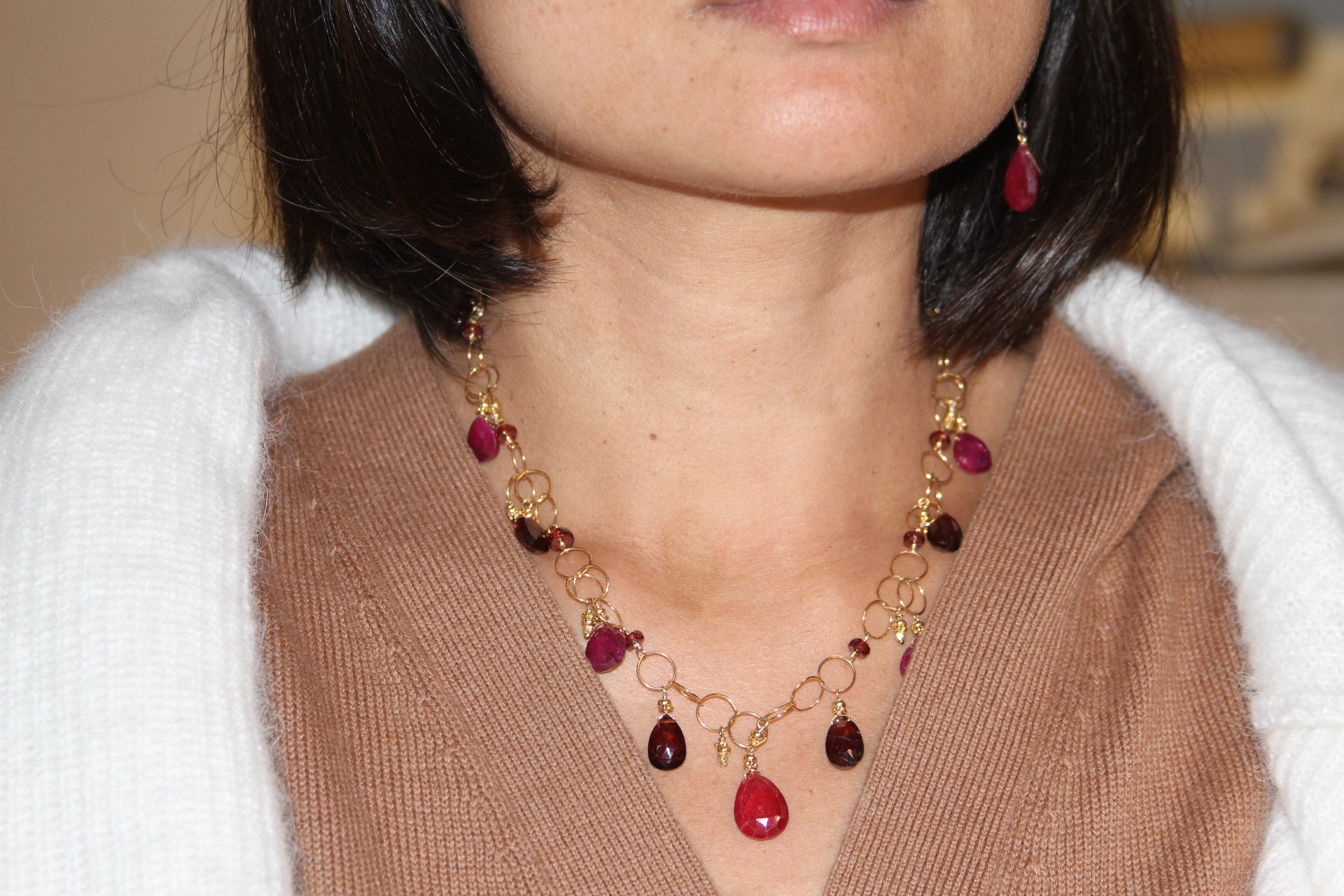 Dreamy Red Dangle Necklace