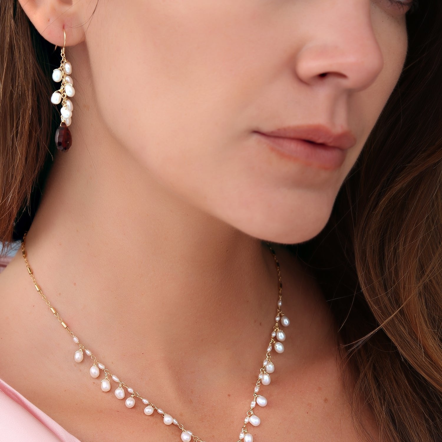 Hera Garnet Earrings